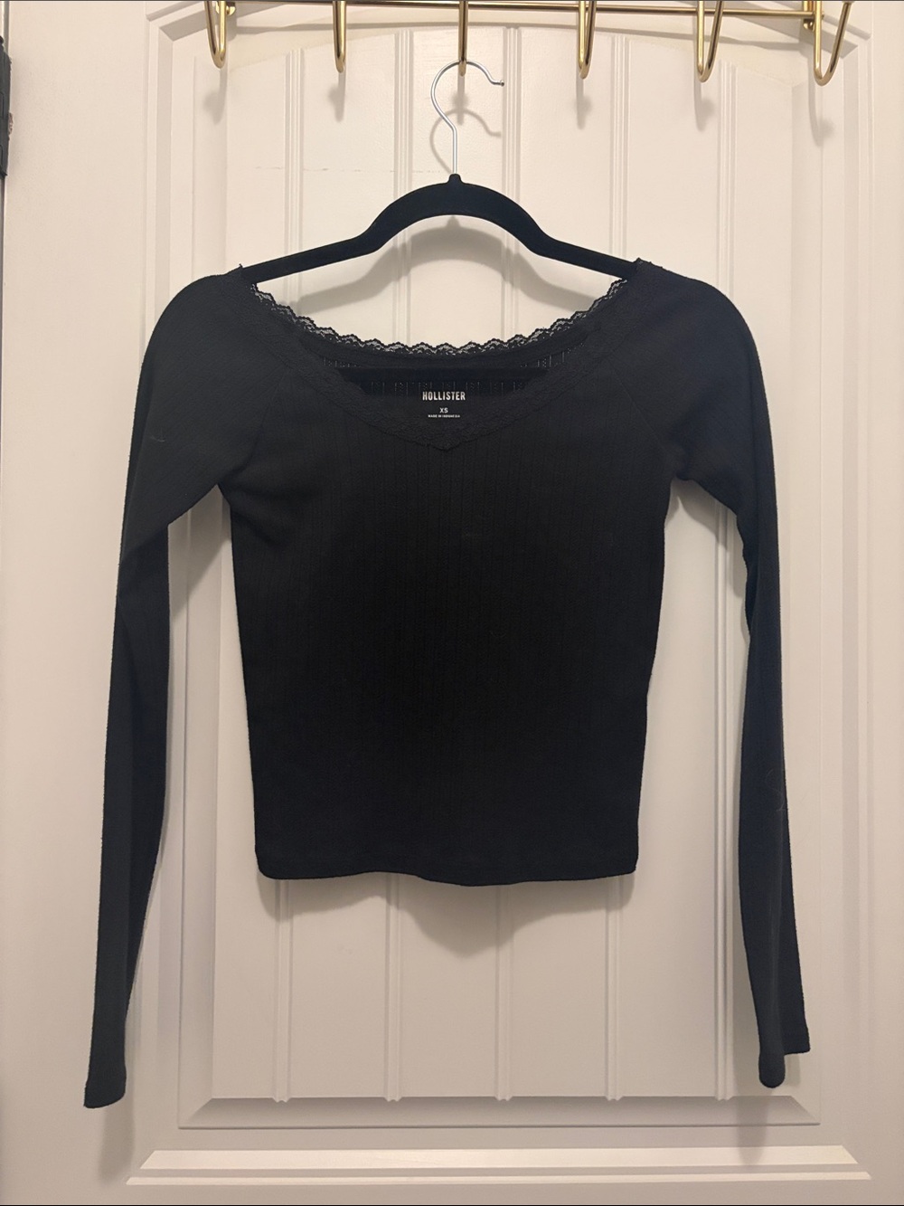 Hollister Black Ribbed Lace-Trim Long Sleeve Top